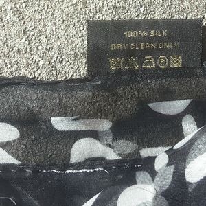 Louis Vuitton Accessories - Louis Vuitton Monogram scarf Louis Vuitton Accessories - Louis Vuitton Monogram scarf
